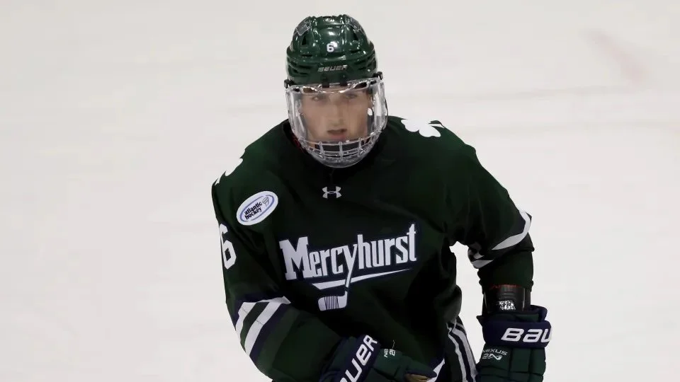 Mercyhurst Lakers center Carson Briére just went viral for all the wrong reasons. (AP Photo)